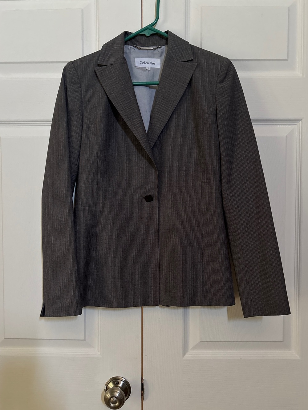 Calvin Klein Women’s Size 2 Gray Pinstripe One Button Career Blazer